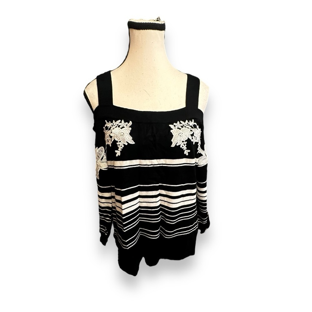 Women’s INC XXL Black White Striped Embroidered Cold Shoulder Sweater - Picture 2 of 12
